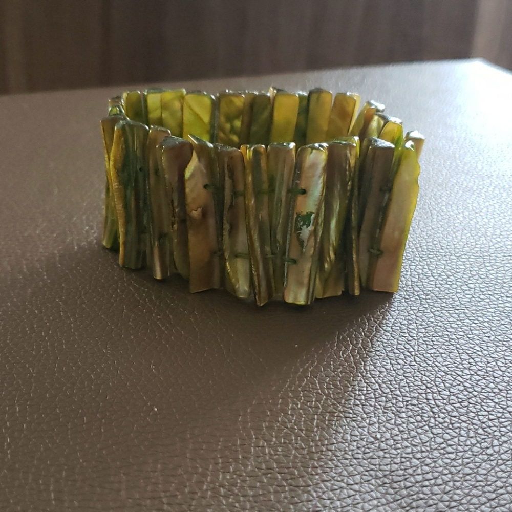 Green stone bracelet